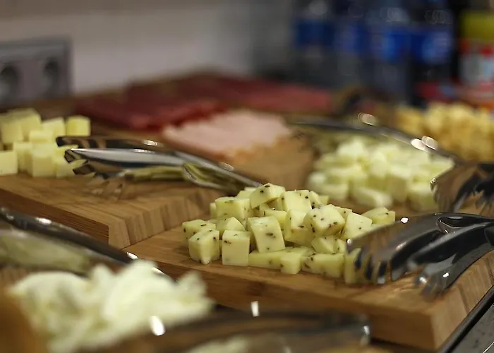 Q Pera (adults Only) מלון