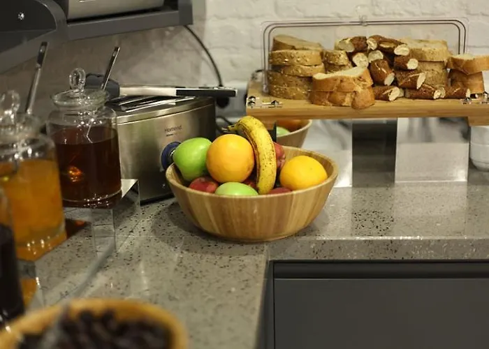 Q Pera (adults Only) 3*