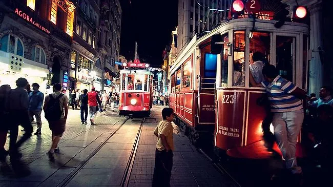 Q Pera (adults Only) מלון