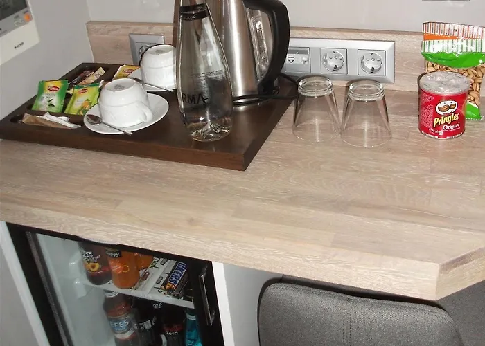 Q Pera (adults Only)