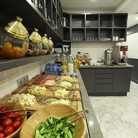 Hotel Q Pera (adults Only) 3*